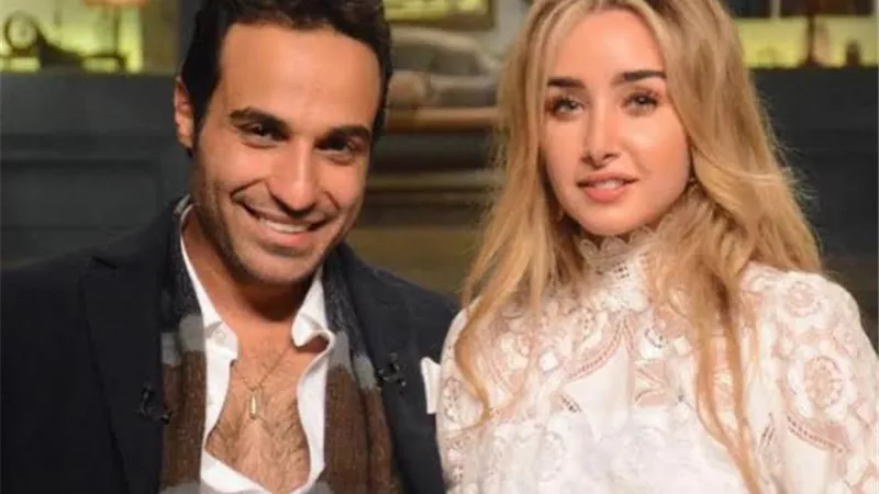 احمد فهمى يطمئن الجمهور على حالة زوجتة