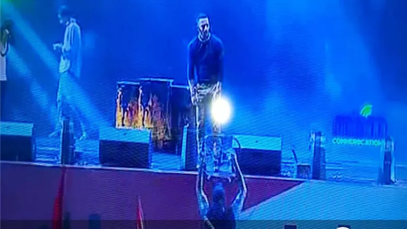 محمد رمضان يشعل حفل المنصة بـ 