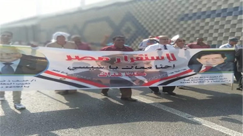 عمال المياه والصرف الصحى جددوا تاييدهم للرئيس السيسى