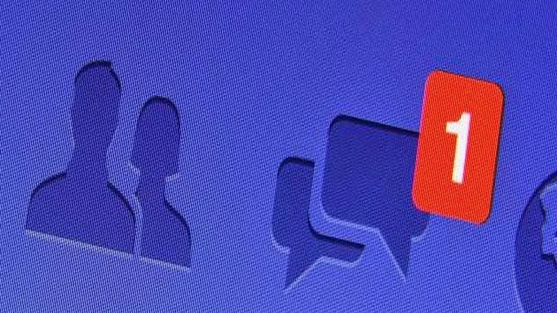 فتاة تتلقى رسالة من اخيها المتوفى منذ شهر
