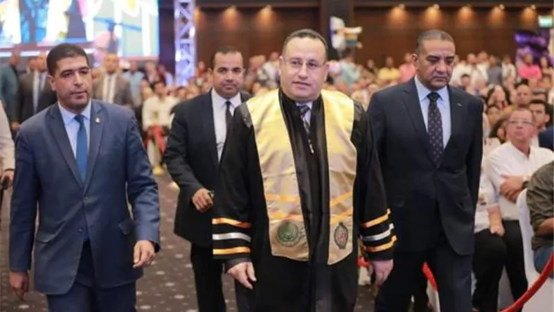 محافظ الإسكندرية يشهد حفل تخرج كلية الهندسة والتكنولوجيا بالأكاديمية العربية للعلوم والتكنولوجيا