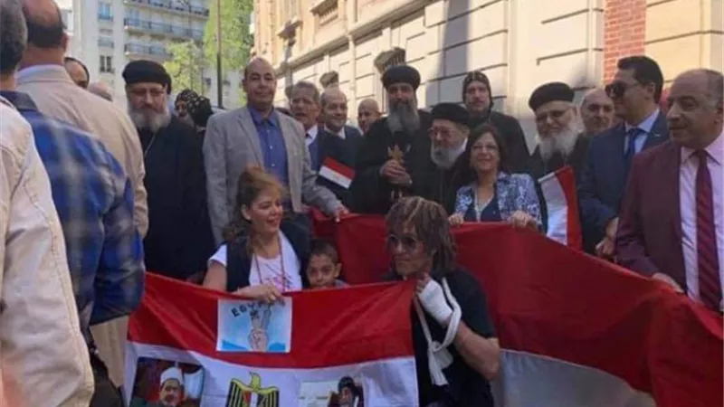 الجالية المصرية بفرنسا تواجه دعوات اثارة الفوضى في وقفة تأييد غدا بجوار برج ايفل