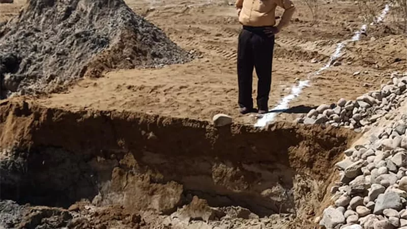 البدء فى تنفيذا شاليهات شاطئ الفيروز بمدينة طور سيناء