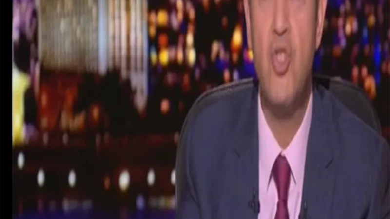 عمرو اديب : الرئيس يتابع بنفسه مشروعات الاسكان والتعمير ومهتم بتنمية وبناء جميع المحافظات وليس الصعيد فقط