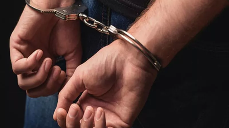ضبط صاحب شركة هارب من 30 سنة حبس بالزاوية الحمراء