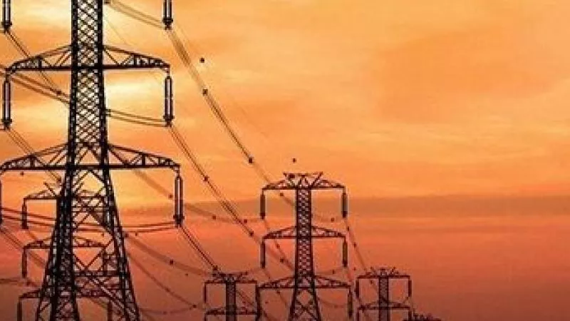 مدير منظومة الشكاوى الحكومية يلتقى مع قيادات الكهرباء