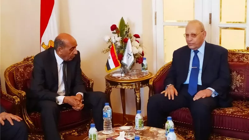 وزير العدل يهنئ رئيس مجلس الدولة الجديد
