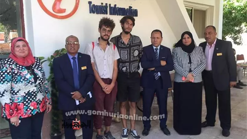 الوادي الجديد تحتفل باليوم العالمي للسياحة بمشاركة السائحين وطلاب المدارس.صور