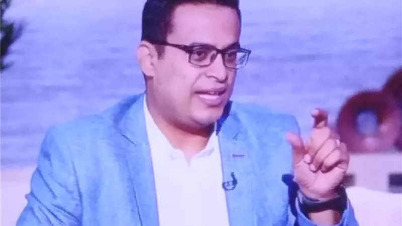 أيهما أكثر قدرة على حفظ الأسرار.. المرأة أم الرجل؟!.. استشارى نفسى يجيب