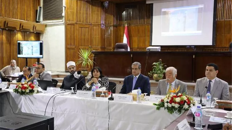 بدء ندوة رفع الوعى المجتمعى للمواطنين وكيفية مواجهة التحديات