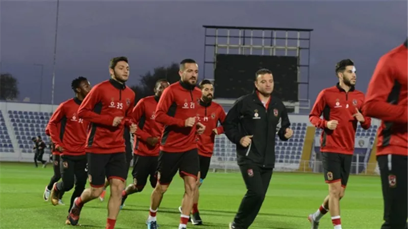 الاشعة تحسم عودة نجم الاهلى لتدريبات الفريق