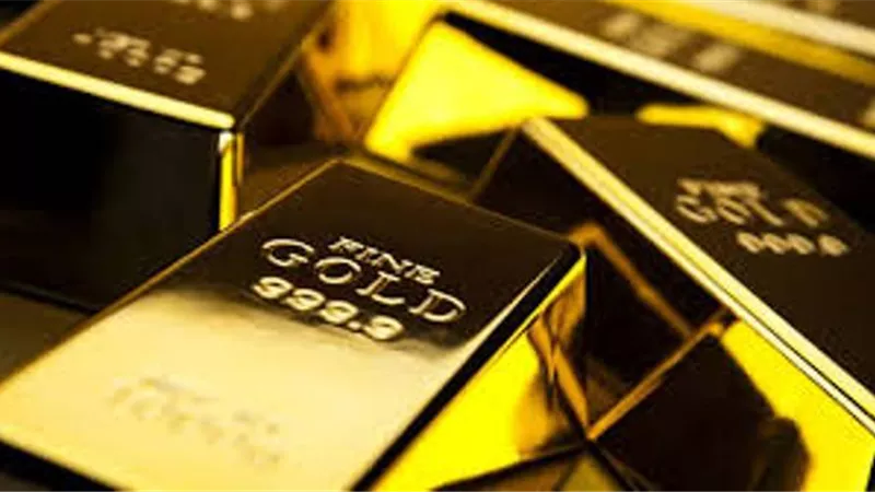 الذهب العالمي ينزل مع دعم التجارة للدولار والبلاديوم عند مستوى قياسي