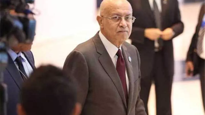 شريف إسماعيل يمثل مصر في مراسم تأبين جاك شيراك