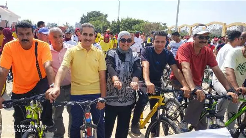 جامعة القناة تبدأ احتفالات أكتوبر بمسيرة دراجات وماراثون للجري ..صور