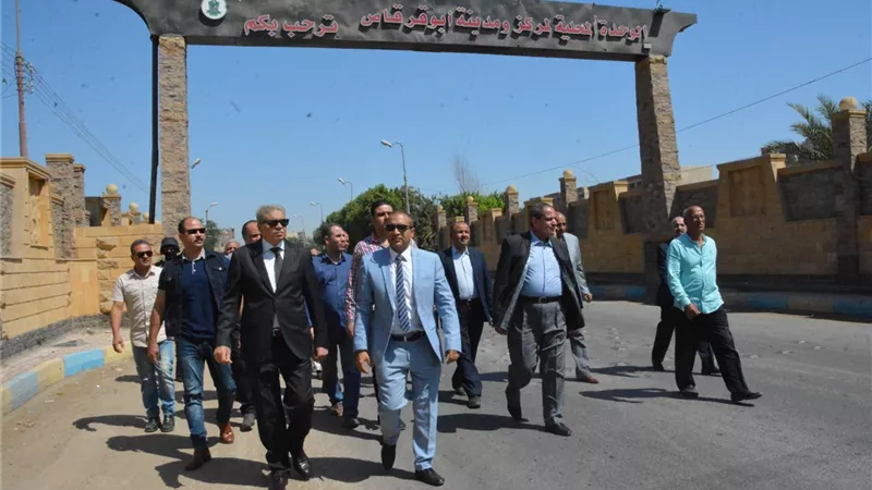 جولة جديدة لمحافظ المنيا فى ابو قرقاص