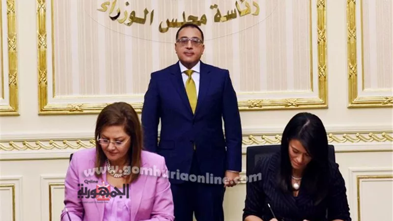 مدبولي يشهد توقيع برتوكول تعاون بين السياحة والتخطيط لتنفيذ مشروع الحسابات الفرعية للسياحة