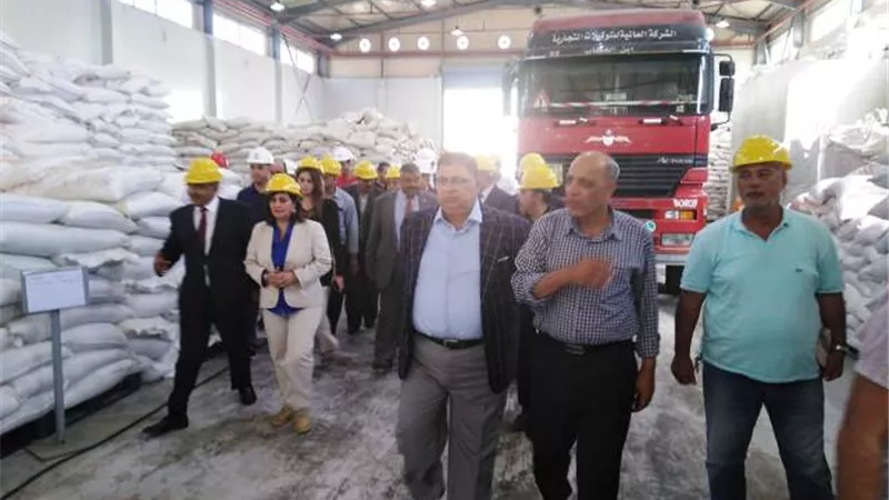 رجب ونائبة وزير الزراعة يتفقدان أحدث مشاريع دمياط الجديدة.. بالصور