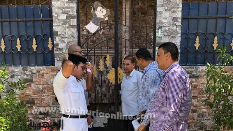 الغلق والتشميع للمحلات والوحدات المهنية المخالفة للنشاط بمدينة السادات