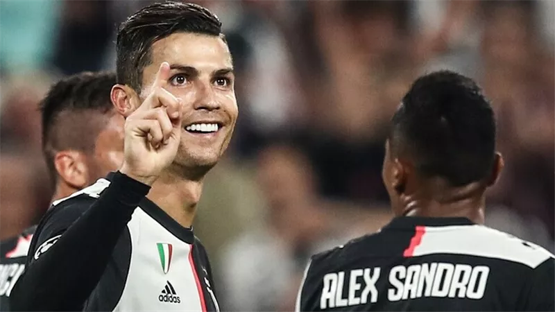 النجم البرتغالى يحقق 5 أرقام قياسية في ليلة الفوز على ليفركوزن