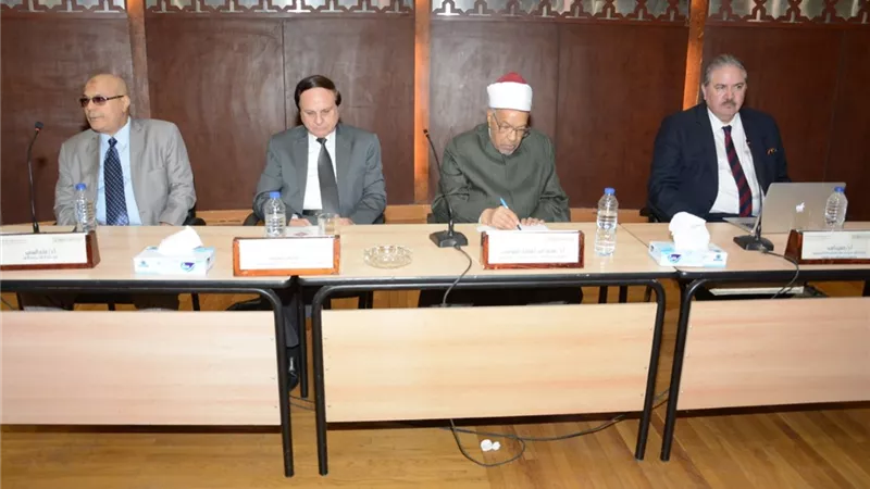 د.القوصي: يجب علينا محاربة الإرهاب والتطرف وتحرى الدقة فى تأثير كلمتنا على الآخرين