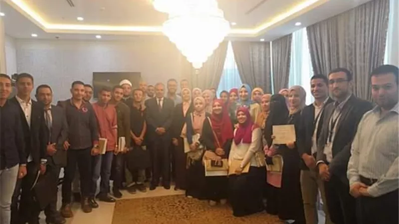 رئيس جامعه الأزهر يكرم المتدربين في البرنامج الأول للمرصد العالمي