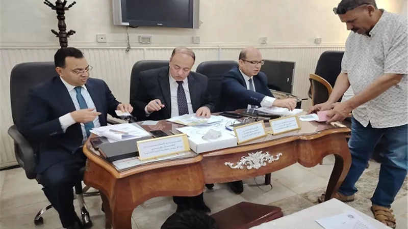 7 مرشحين يتقدمون بأوراقهم لمحكمة المنيا في سباق مجلس الشيوخ
