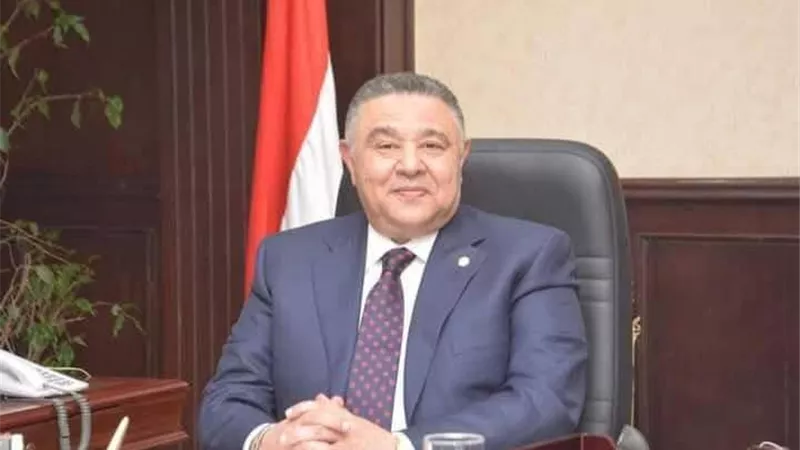 محافظ البحر الأحمر:الانتهاء من 97٪ من أعمال طريق الشلاتين/أبورماد