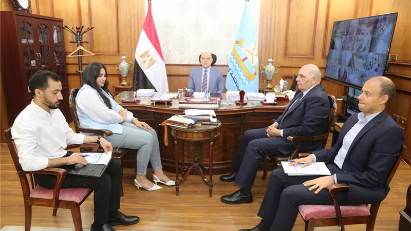 تنفيذ مشروعات «حياة كريمة» والتأمين الصحى الشامل
