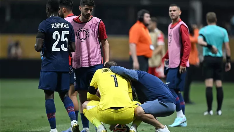دوناروما يلجأ للطبيب النفسي بسبب إصابة موسيالا