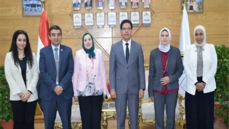 جامعة بنها تستقبل وفد 