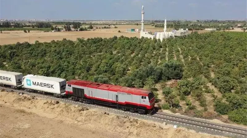 لمنع حوادث الطرق.. كواليس خطة نقل 30 مليون طن بضائع بالقطارات