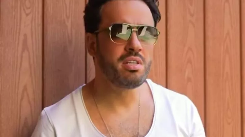 رامى جمال يلفت الأنظار بأغنيته الجديدة 