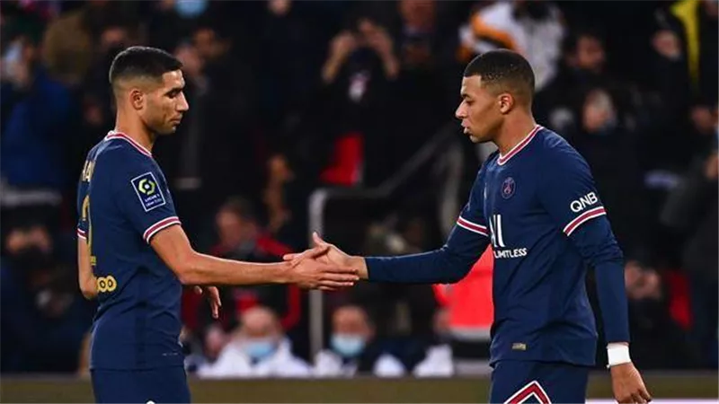 حكيمي: مبابي صديقي.. ولكن الفوز على ريال مدريد أهم