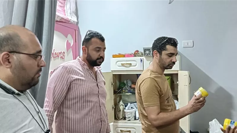 الصحة: إغلاق منشأتين غير مرخصتين وضبط منتحلي صفة طبيب بالجيزة وسوهاج
