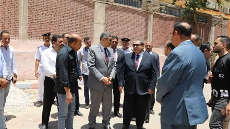 محافظ الجيزة يتفقد المركز التكنولوجي بحي جنوب الجيزة