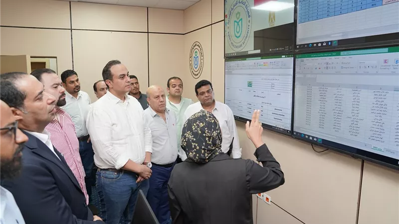 رئيس هيئة الرعاية الصحية يوجه بالتطوير الشامل لمركز أورام أسوان