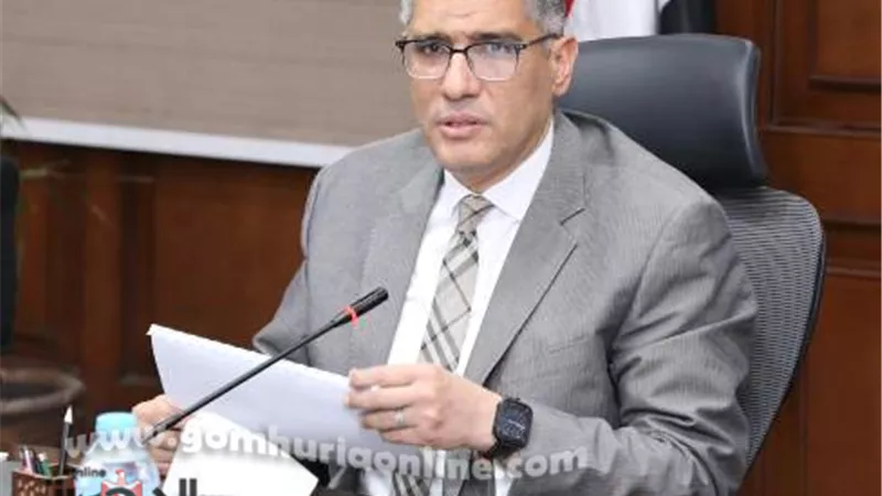 محافظ الجيزة يعقد اللقاء الأسبوعي لبحث شكاوى المواطنين