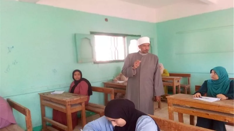 استقرار وهدوء فى ختام امتحانات طلاب علمي بالثانوية الأزهرية