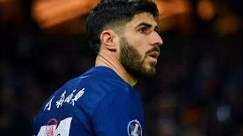 أسينسيو ضمن اهتمامات ميلان لضمه خلال الصيف