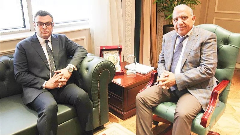 وزيرا الكهرباء والإسكان يبحثان التعاون في مشروعات الطاقة المتجددة