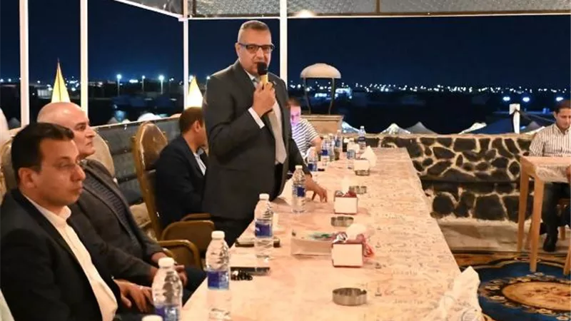 محافظ جنوب سيناء يلتقي مشايخ وعواقل وشباب البدو بطور سيناء