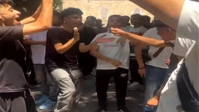افراح واغان امام اللجان فى اخر ايام امتحانات الثانوية بكفرالشيخ