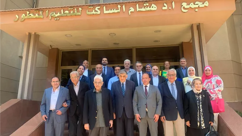 اجتماع تحضيري للجنة المنظمة لاحتفالية المئوية الثانية لقصرالعيني