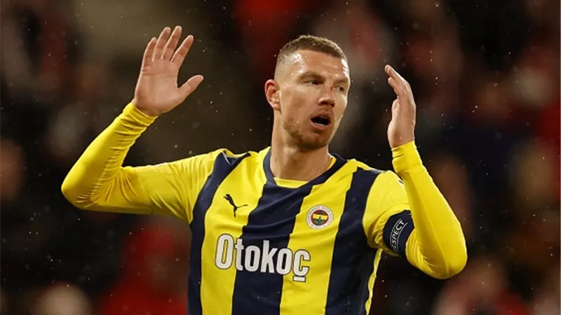 رسميا.. فيورنتينا يعلن التعاقد مع دجيكو