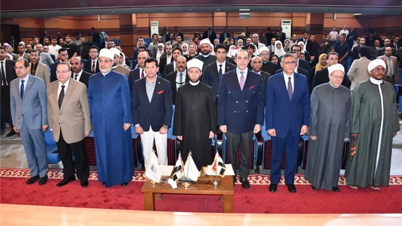 3 وزراء يشهدون انطلاق معسكر 