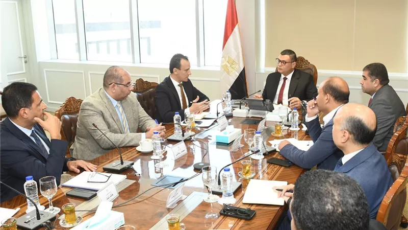 وزير الإسكان يتابع إجراءات تشغيل منطقة الأعمال المركزية بالعاصمة