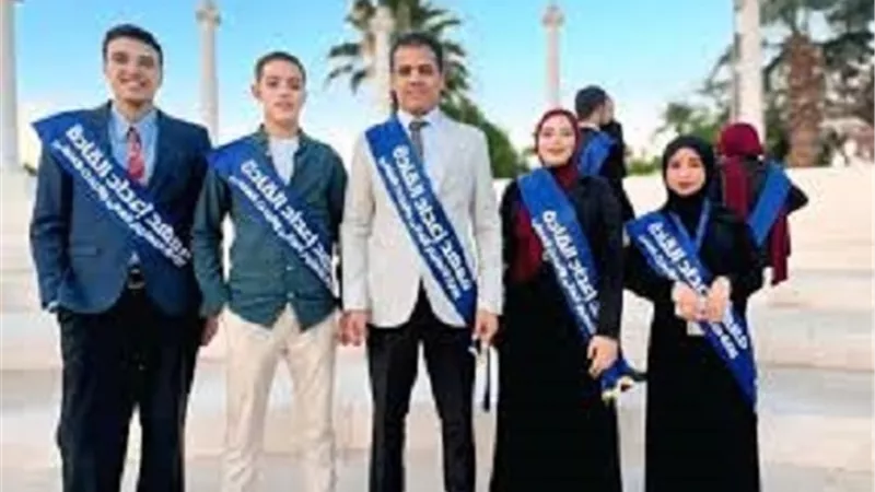وفد طلابي بجامعة سوهاج يشارك فى فعاليات برنامج 