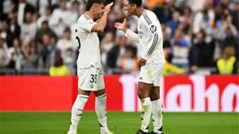 تمهيدا للصفقة الرابعة.. ريال مدريد يعلن رحيل لاعبه