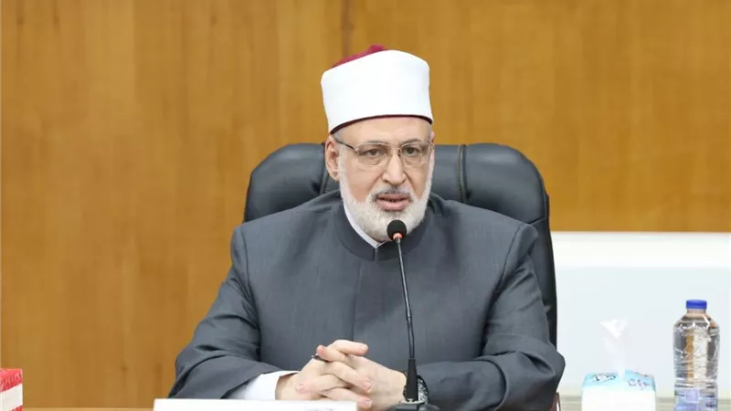 وكيل الأزهر يعزِّي رئيس الشؤون الإسلامية البحريني لوفاة شقيقته