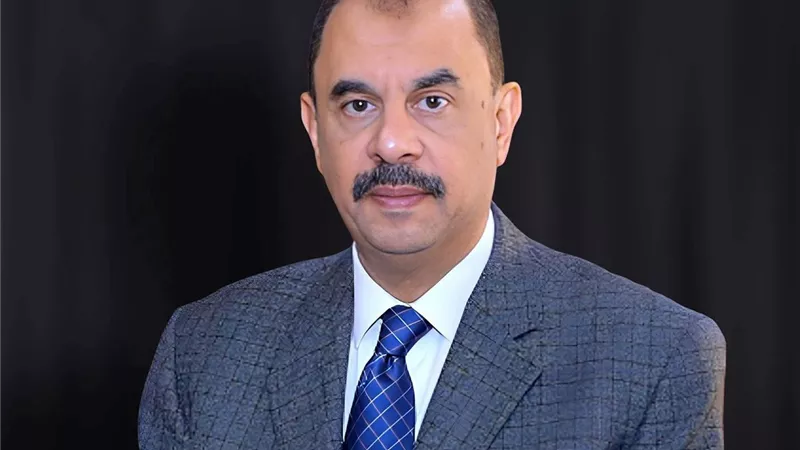 محافظ سوهاج يشكل لجنة لتطوير شارع المحطة والمناطق المحيطة به